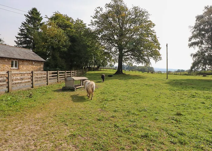 Stable * Burton in Lonsdale